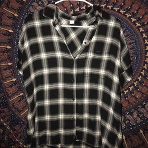 Black and White patterned short sleeve